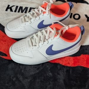 Nike White Low-Top Sneakers with Purple Swoosh & Coral Lining